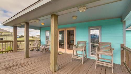 Steps to Sea! Crystal Beach Home with Furnished Deck - Foto 4