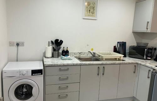 Lancing Apartments - Spacious 2 Bed - Sleeps 6 - Burnham Village - Foto 32