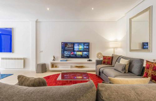 Royal Palace by SkyKey - Tarifas mensuales! - Photo 14