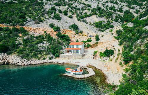 House Silence - Photo 16