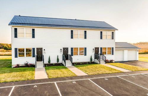 Charming 2BR Home w Outdoor Space & BBQ Grill - Foto 33