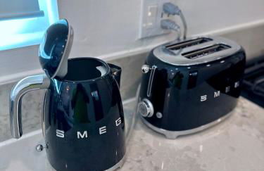 Modern, Remodeled Echo Park House-Walk to Sunset Blvd, Dodgers Stadium, Shops, Bars, Restaurants, Lake, Concerts - Photo 9