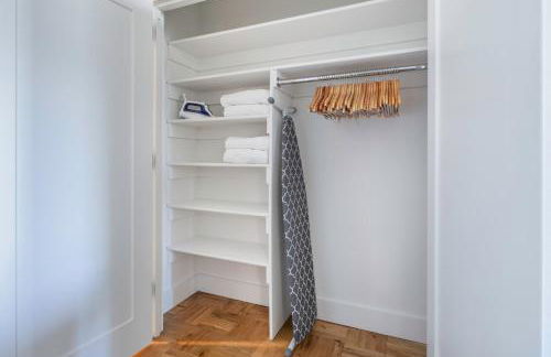 Fetching FiDi Studio in Luxury Building NYC-227 - Photo 10