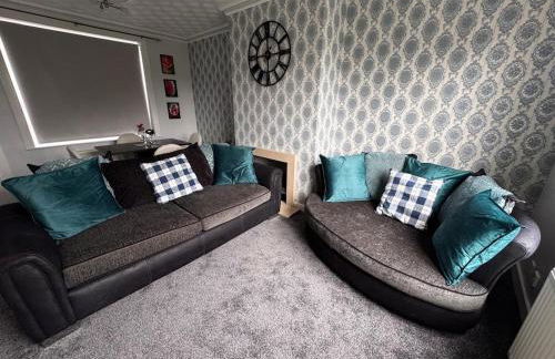 The Castleton Haven - 3 Bed Semi near M62 & M60 Motorways and Easy access to Manchester City Centre - Netflix and free high speed WIFI - Foto 10