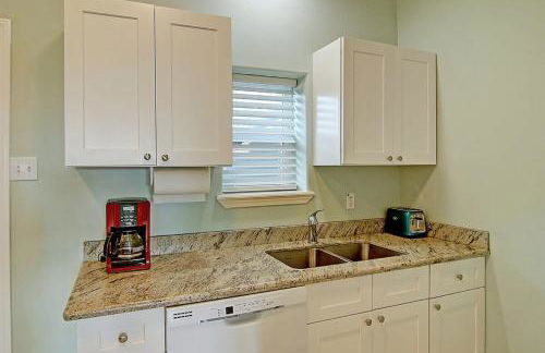 Captain Quarter's 1 bedrm unit at Sea Isle Village - Foto 9