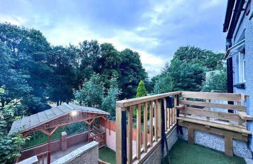 Rustic Rhondda Retreat w Hot Tub & Sauna - Ystrad - Foto 6