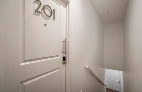 Comfy Studio With Private Parking Near Tx Med Ctr - Foto 14