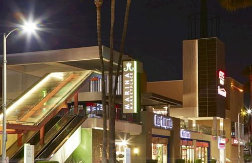 Spacious 2BD 2BA with Huge Balcony, Near Venice Beach & Fun! - Foto 26