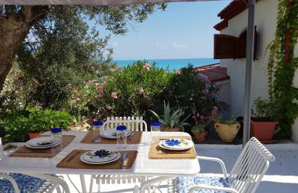 Villa Anna - Mansarda vista mare con giardino e patio - Photo 1