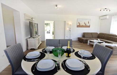 Comfortable holiday home with pool - Foto 14