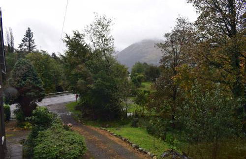 Springbank Apartment - Sleeps 4 - Pet Friendly - Photo 20