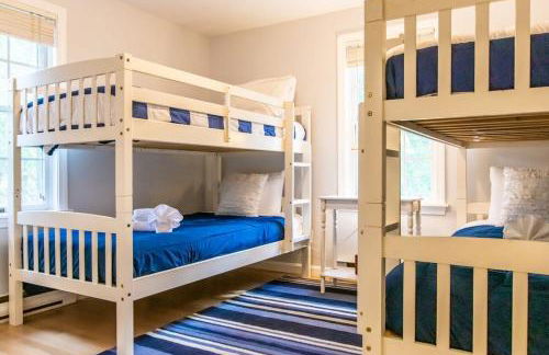 Full Sand Volleyball Court Walk to Pond - Foto 17