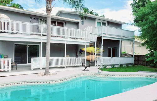 Palm Harbor Waterfront with pool & Game room - Foto 11