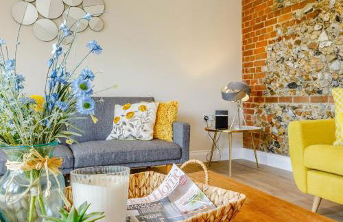 City to Country Retreat Luxury Cottage with Hot Tub - Foto 21