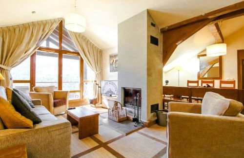 Exceptional 3 bed Penthouse with fireplace and stunning views - Foto 15