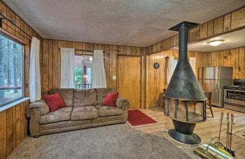 2 Cozy Island Park Cabins with Near the Lake! - Foto 5