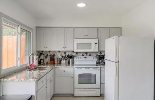 Best of Irving - Yard Firepit Free Parking - Foto 14