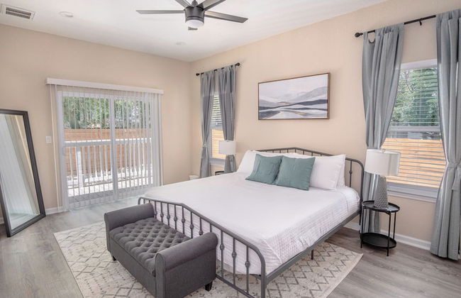 Beautiful Fenced 3BR 2BA Near Exciting Downtown - Foto 7