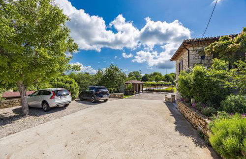 Charming Villa with Pool - Foto 41