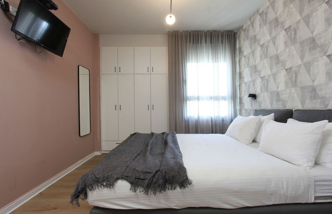 1 BR Apt TLV TAU by Sea N' Rent - Foto 2