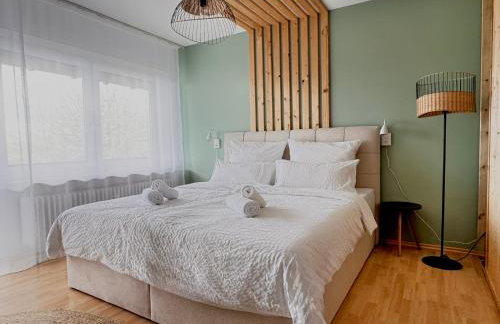 Stadtjuwel I 2 King-Size-Betten I Balkon I ruhige Lage I 6 Min zum See - Foto 26