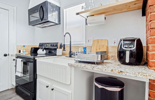 Adorned Studio 3min-asian Dist Rain Shower - Photo 3