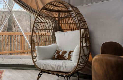 Glamping Dome w Hot Tub Fire Pit & River Access - Foto 7