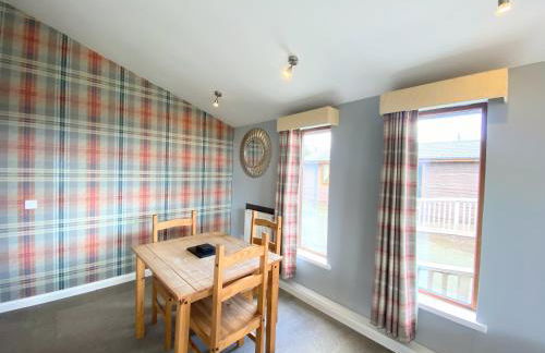 Ochil 10 with Private Hot Tub - Fife - Loch Leven - Lomond Hills - Photo 12