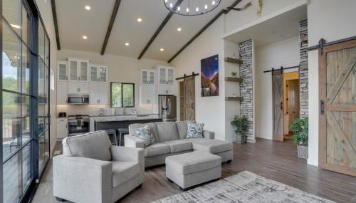 Chic Utah Getaway with Fireplace, Sauna and 2 Decks! - Foto 4