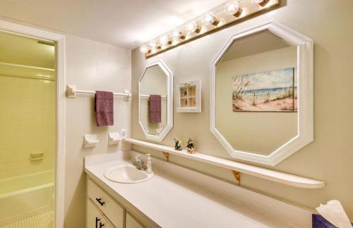 Daytona Beach Shores Condo Rental Walk to Beach! - Photo 15