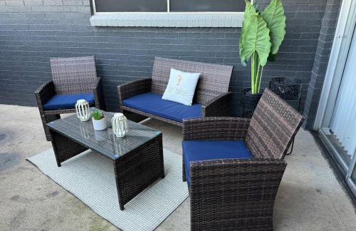 AT and T is steps away 2BD unit - Foto 9