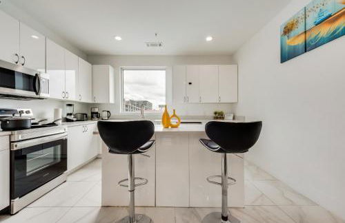 Metro View 2BR I Parking I King Bed I Workspace - Foto 6