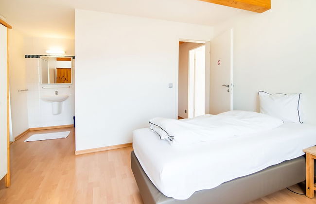 Luxurious Villa With Pool and Sauna, and Very Suitable for Culinary Workshops! - Foto 21