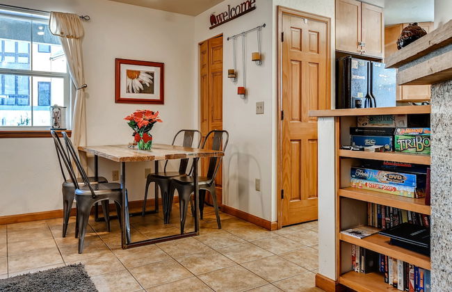 Streamside Lane Condos by CRMR - Foto 17