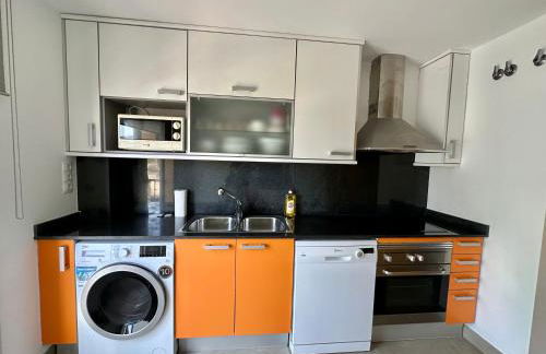 NEW! Apartamento con 2 piscinas, parque infantil, a 1 min de la playa - Foto 9