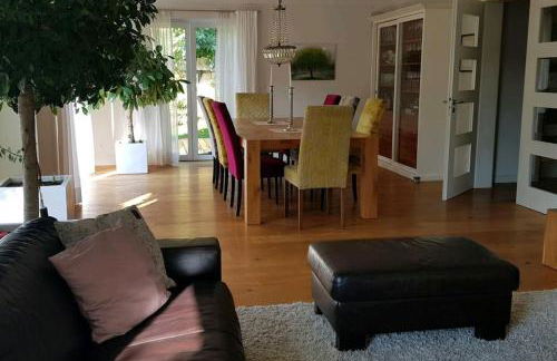 Exklusive Wohnung mit herrlicher Terrasse und Garten - Foto 24