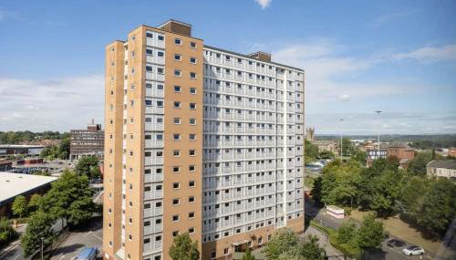 John Lester and Eddie Colman Courts in Salford - Foto 5