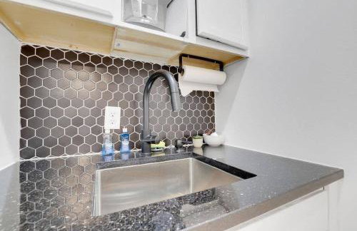 Housepitality - The Reichstag Suite - Modern - Foto 16