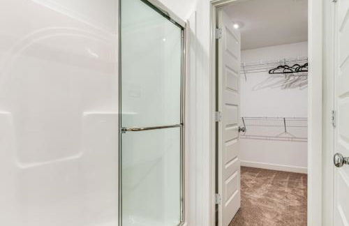 Quiet Avon Home - Near Indianapolis Speedway! - Photo 14