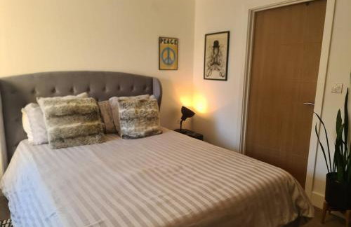 The Snuggery-Hot Tub-Free Parking-Accessible - Foto 22