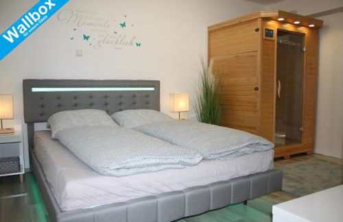 Wellnessapartment Nr2 mit Infrarot Sauna - Wallbox - Netflix - WLAN - Foto 1