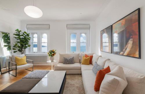 FOX ON THE HOE - Luxury Apartment accommodation - Photo 20