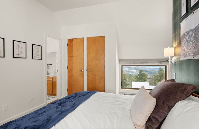 Clyde's Cabin 4 Bedroom Home - Foto 6