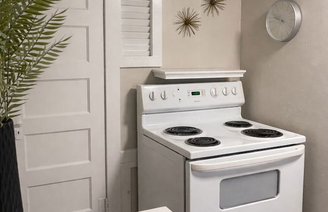 Charming Bungalow Next to UNC - Free Cruiser Bikes! - Foto 11