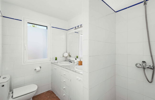 Bini Carmen - Photo 20