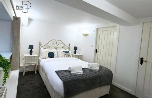 Old Corner Barn Lake District Escape by PolkaStays - Photo 2