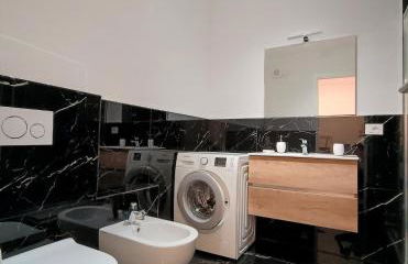 Moderno bilocale con balcone e posto auto a Trento - Foto 9