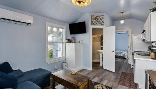 Coastal Haven Minutes From Beaches and Downtown - Foto 3