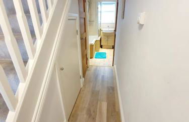 Beautiful 3 Bedroom House at the Sea Front - Amazing Location - Foto 9