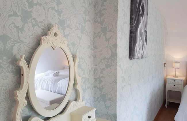 Tickety-boo - Photo 2